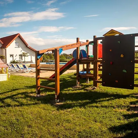 Nyaraló Aqua Fun Z Basenem *