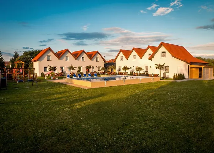 度假居 Aqua Fun Z Basenem 达尔沃沃