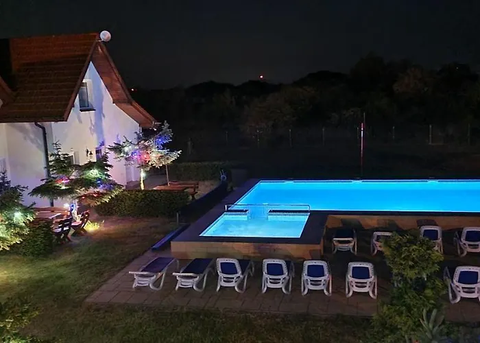 Aqua Fun Z Basenem 度假居